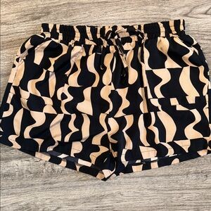 SHEIN Abstract Print Shorts XL Black Tan Elastic Waist Casual Summer